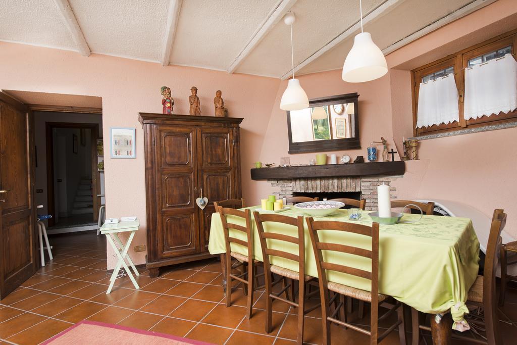 Villa Pinetina B&B Lasnigo Exterior foto